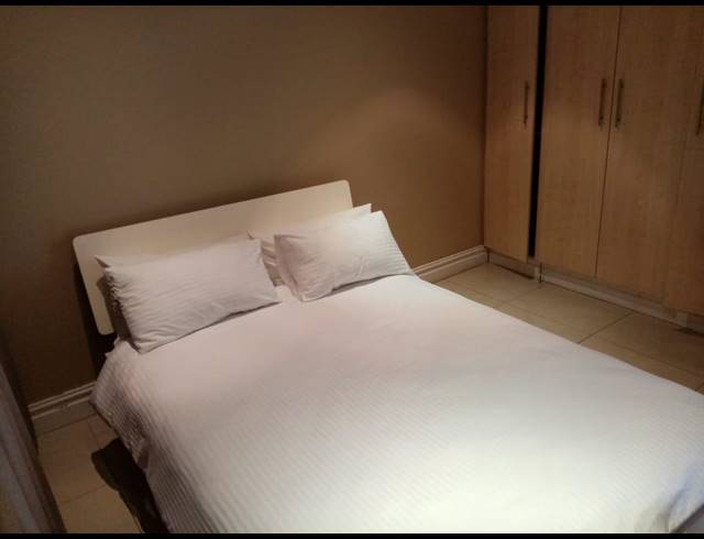 2 BEDROOM APARTMENT FOR SALE IN POINT WATERFRONT